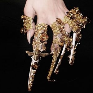 Meet your Posher, Angie